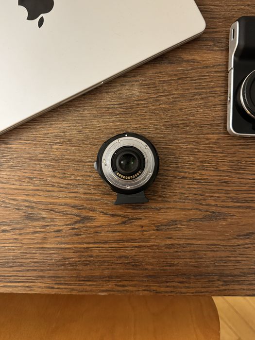 Metabones Speedbooster MFT-EF BMPCC 0.58x