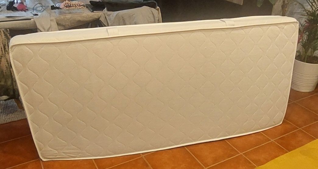 Colchao de espuma ikea 90x200