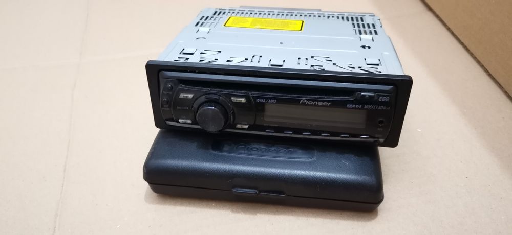 Radio samochodowe CD MP3 Pionner DEH-2020MP