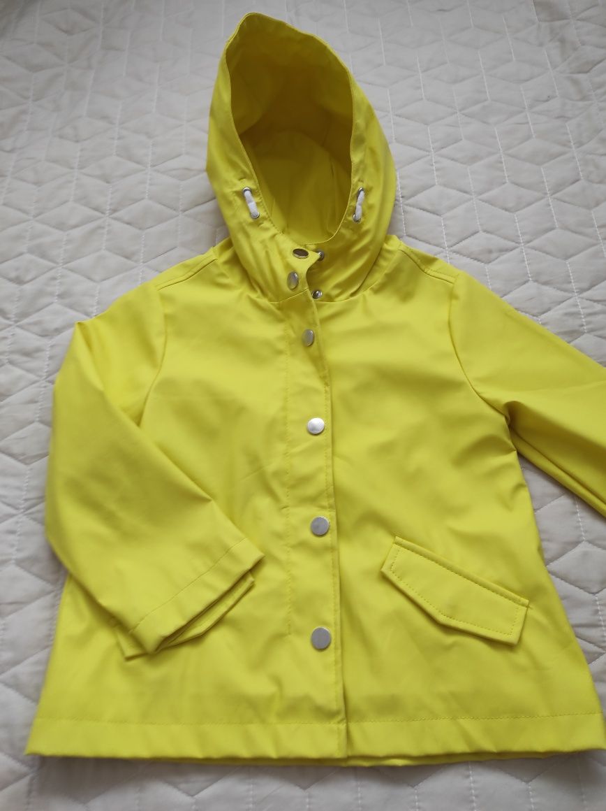 Żółty płaszcz przeciwdeszczowy Zara 104