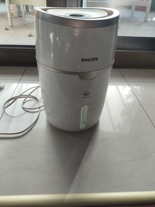 Nawilżacz powietrza Philips HU4816 zbiornik na wodę 4l, moc 19W, biały