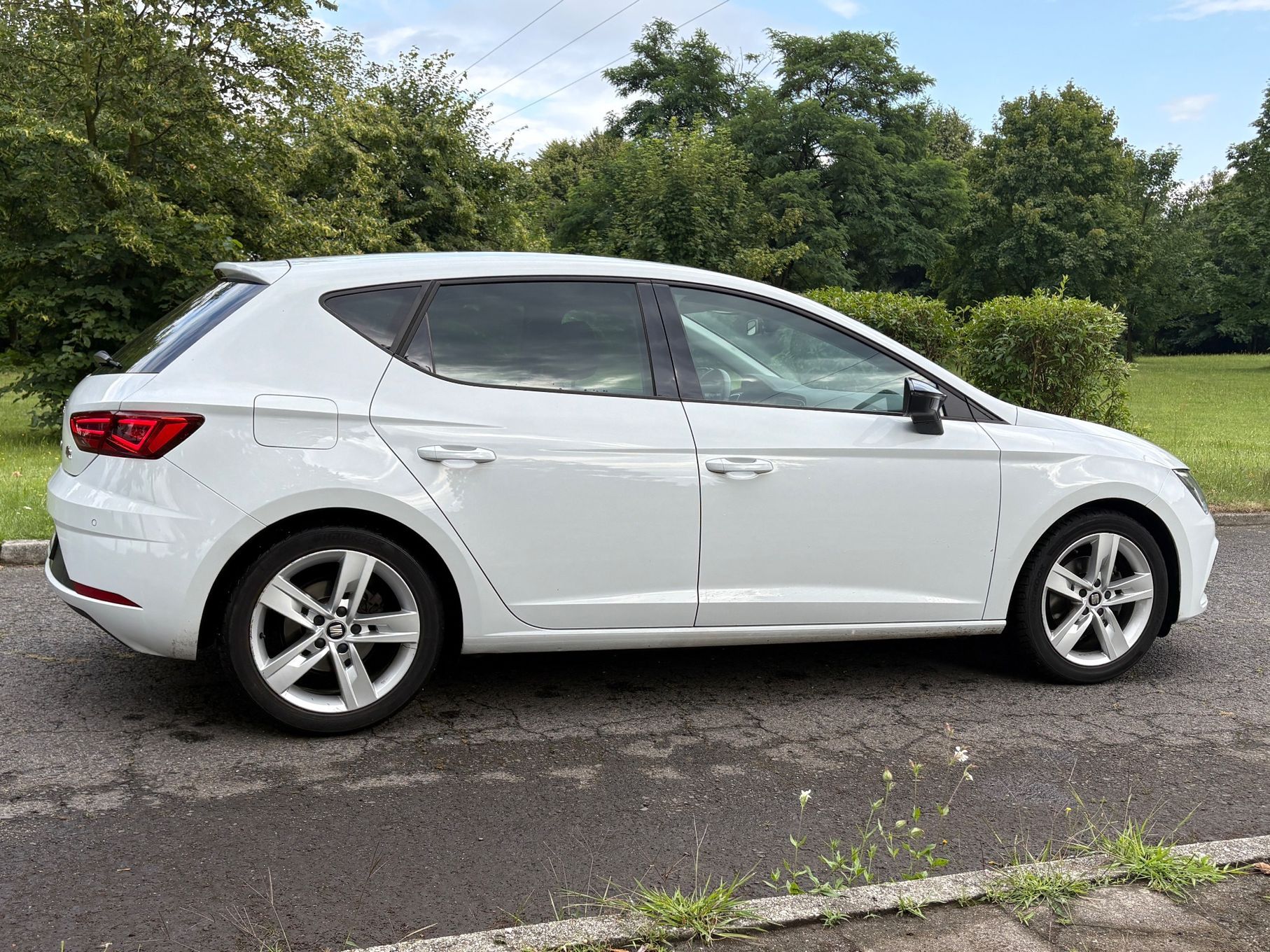 Seat Leon Full LED, Beats Audio, CarPlay, FR, DSG, Biała Perła