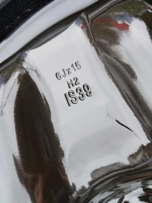 Felgi 15 OPEL 4x100 CORSA D E Strukturalne stalowe czujniki kołpaki