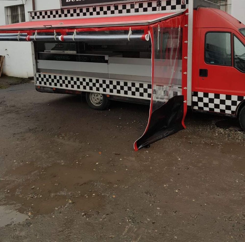 Foodtruck peugeot boxer 2004 w pelni wyposazony.