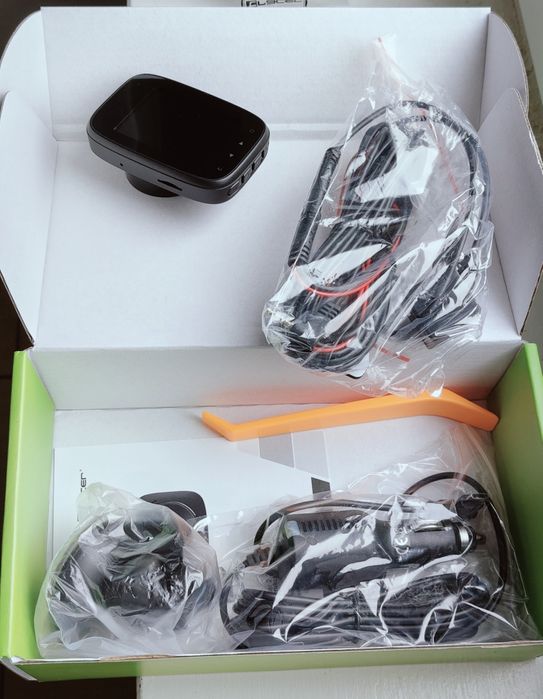 Kamera samochodowa z kamerą wsteczną, (rejestrator jazdy)