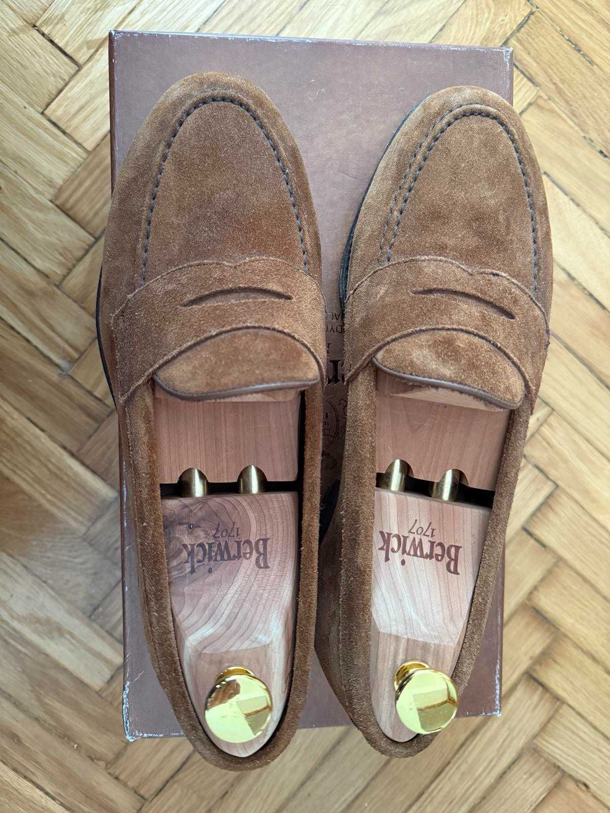 Loafersy marki Berwick 1707 r. r.7 wraz z prawidłami