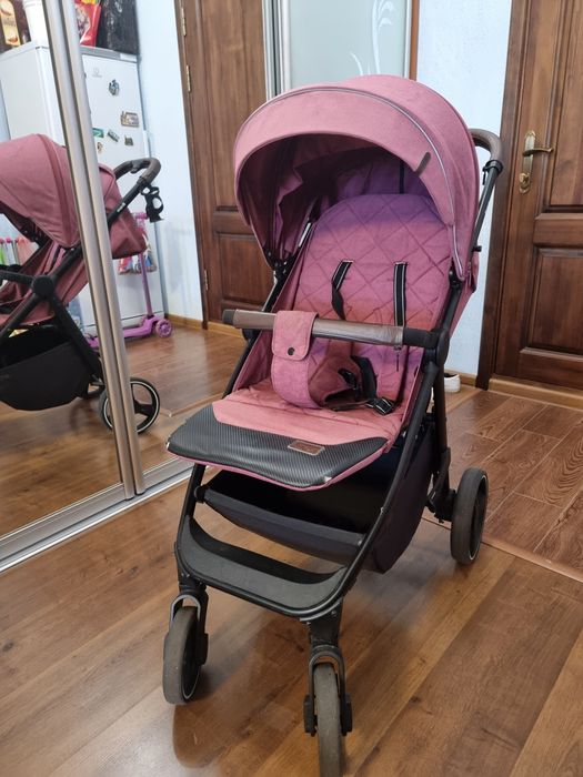 Прогулянкова Коляска Carello Bravo