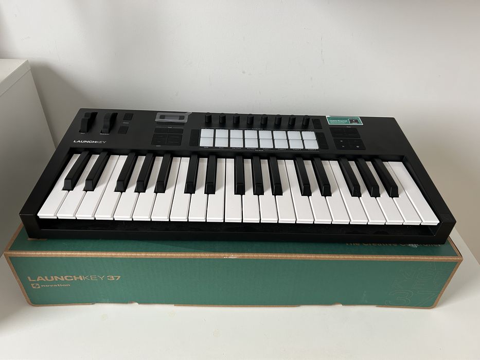 Novation Launchkey 37 MK4 pełnowymiarowa, gwarancja do 2027