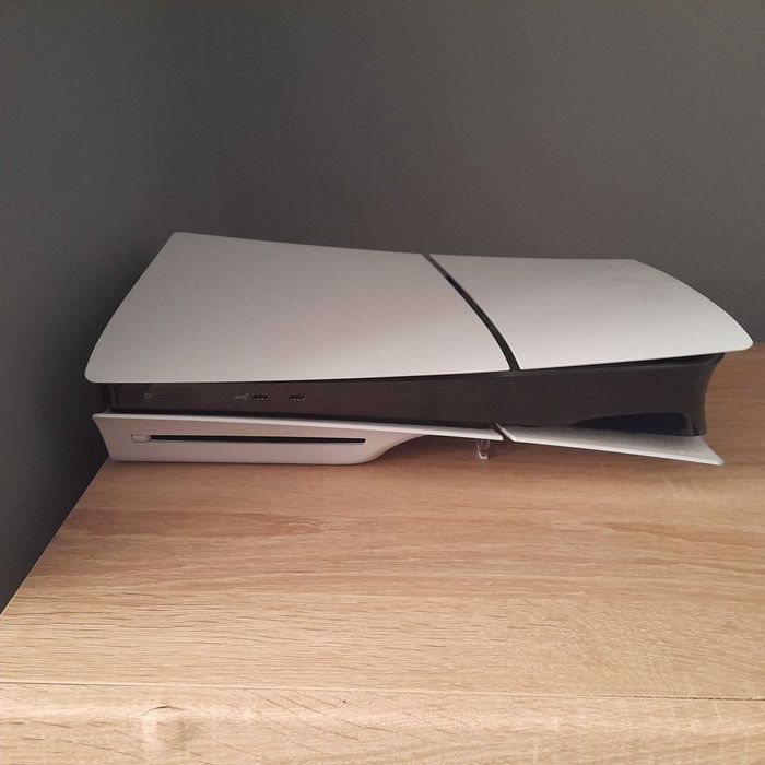 Konsola PS 5 Slim + GRY+ Pad