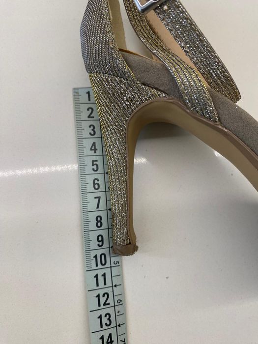 Sandálias e mala de cerimónia prateada/dourada