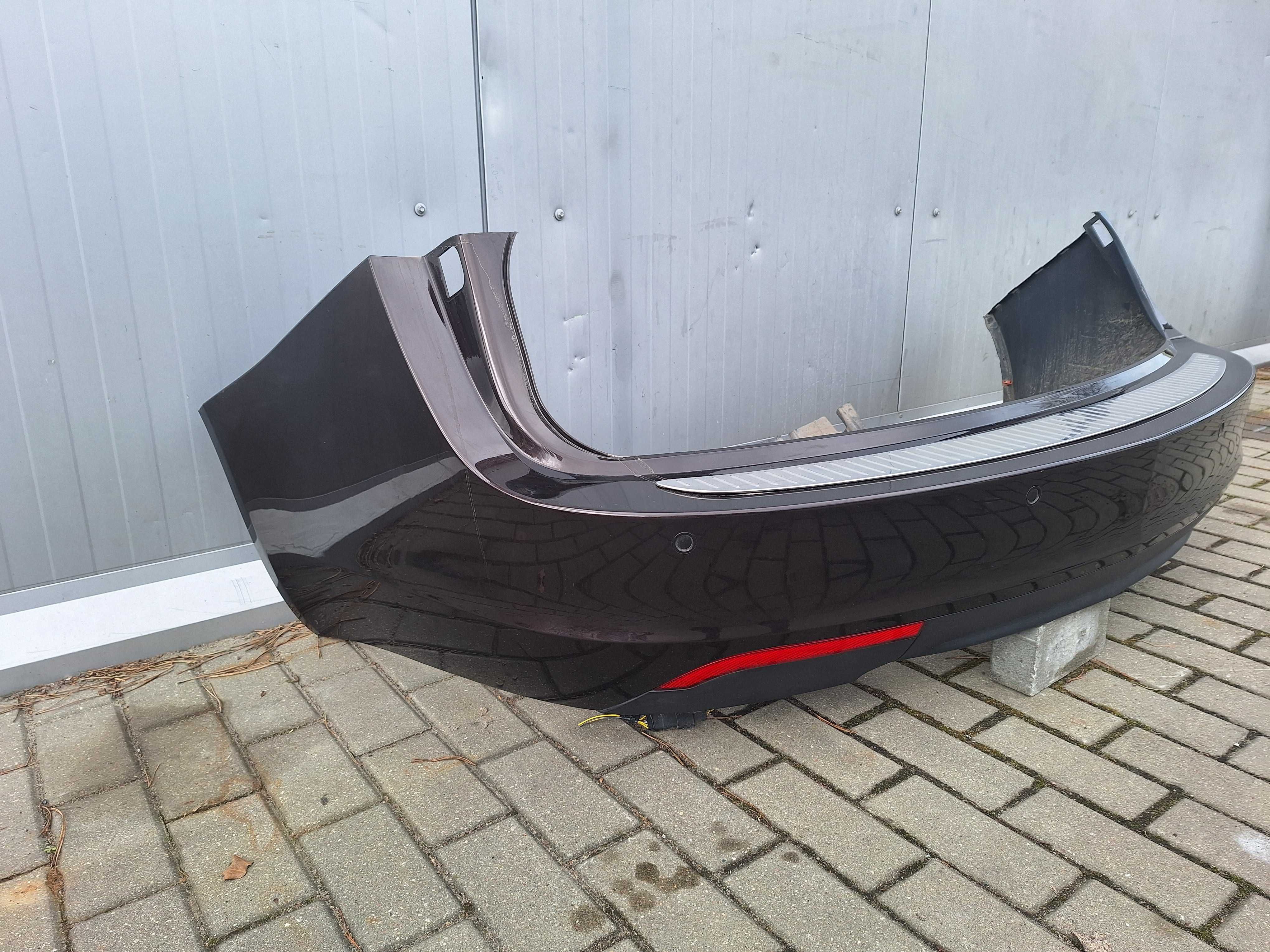 Zderzak tylny kombi Opel Insignia A FL Kod lakieru Z41C