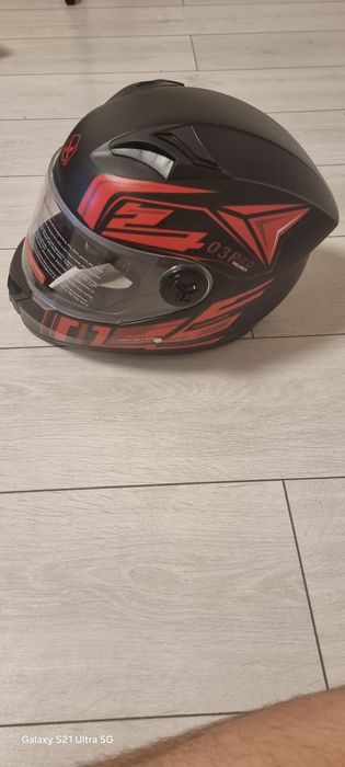 Продаю мотошолом