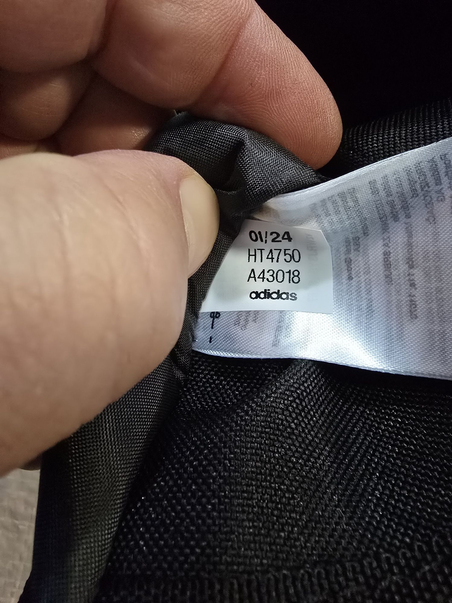Гаманець adidas Essentials Training Wallet HT4750 Чорний