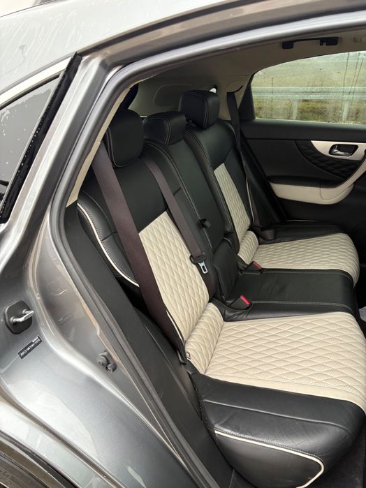 Infiniti qx70 limited edition 3,7 benzyna