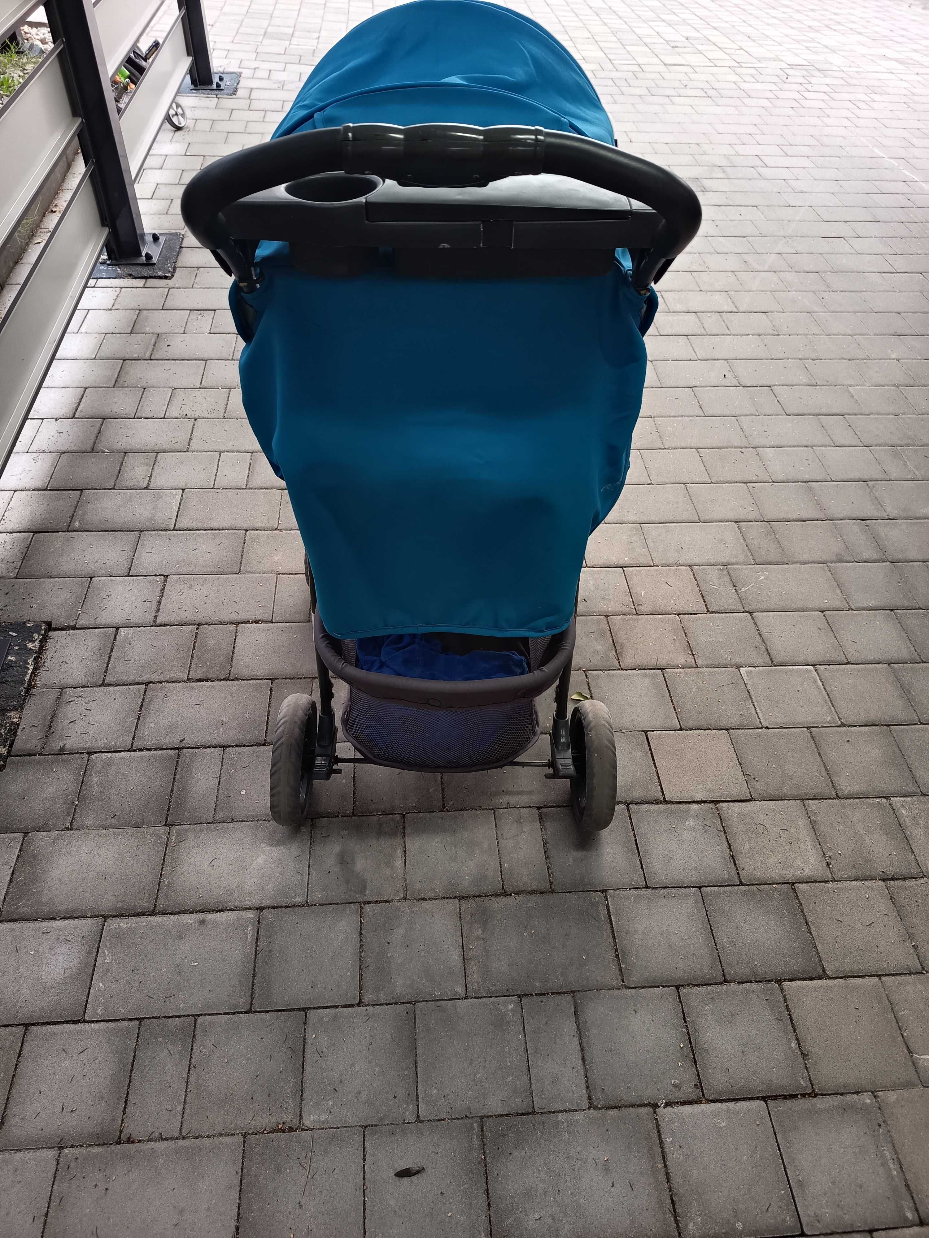 Wózek spacerowy.