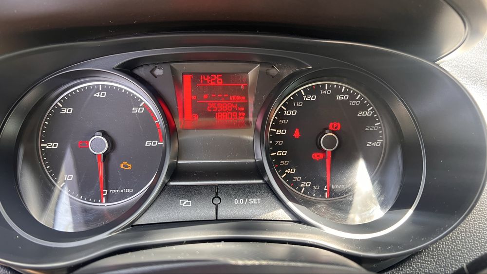 Seat Ibiza muito económico em excelentes condiçoes
