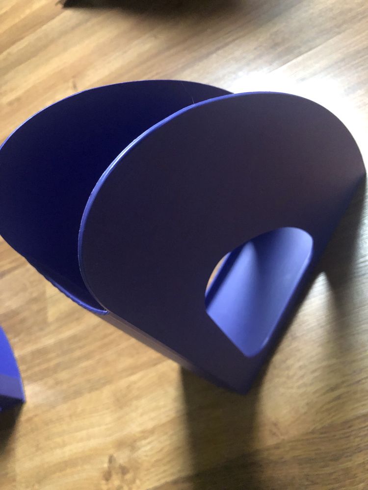 Segregator plastikowy Han stojący na zeszyty dokumenty czasopisma 2 sz