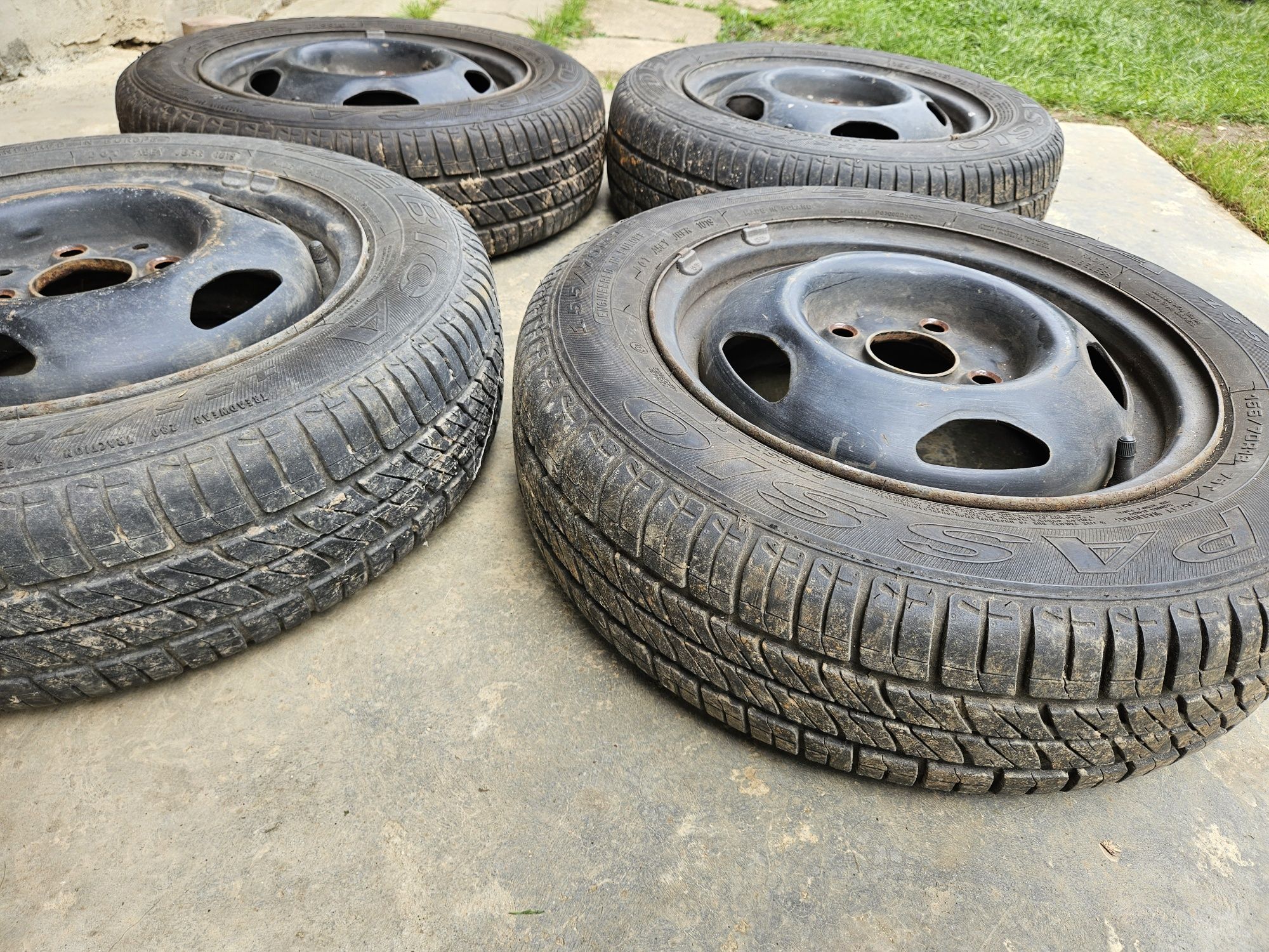 Koła 13" komplet, opony letnie 155/70R13, felgi stalowe