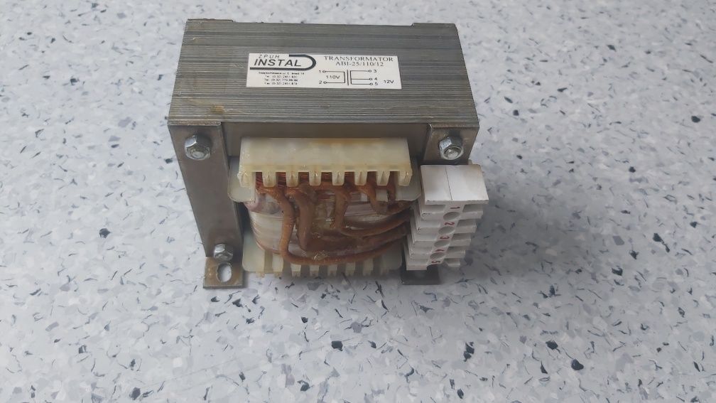 Transformator 110V/12V