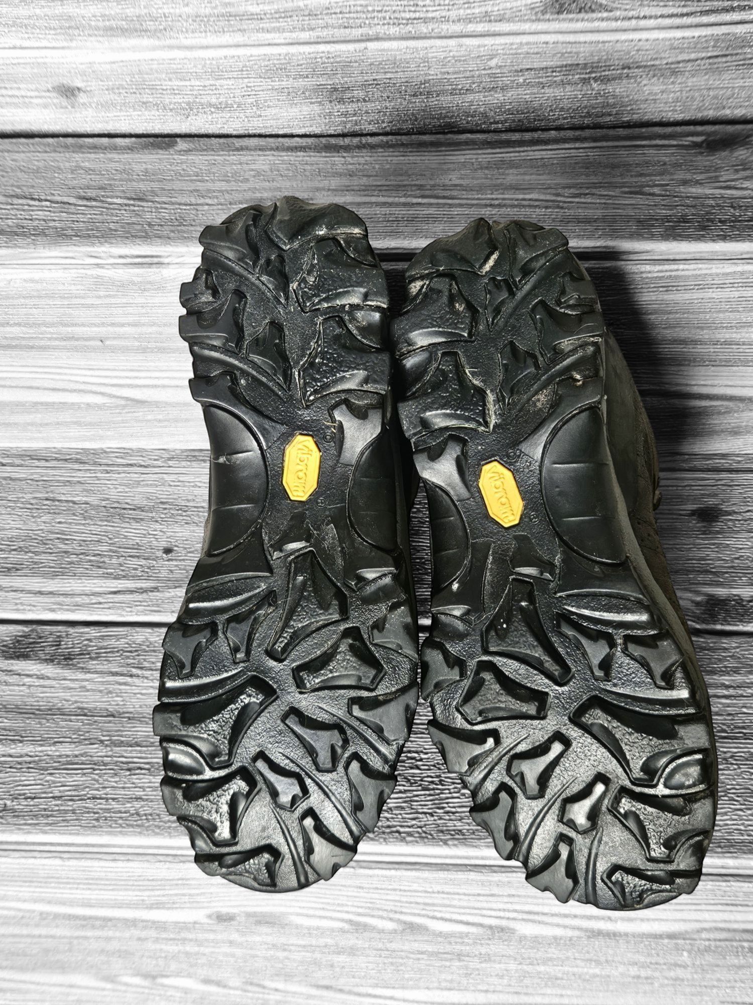 Buty damskie trekkingowe Bestard zamsz górskie Gore-Tex Vibram 39 40
