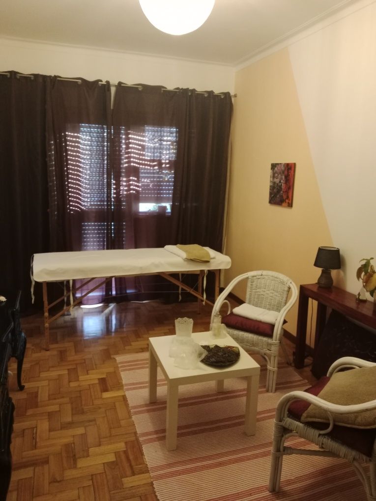 Massagem privada em casa para homens, mulheres e casais