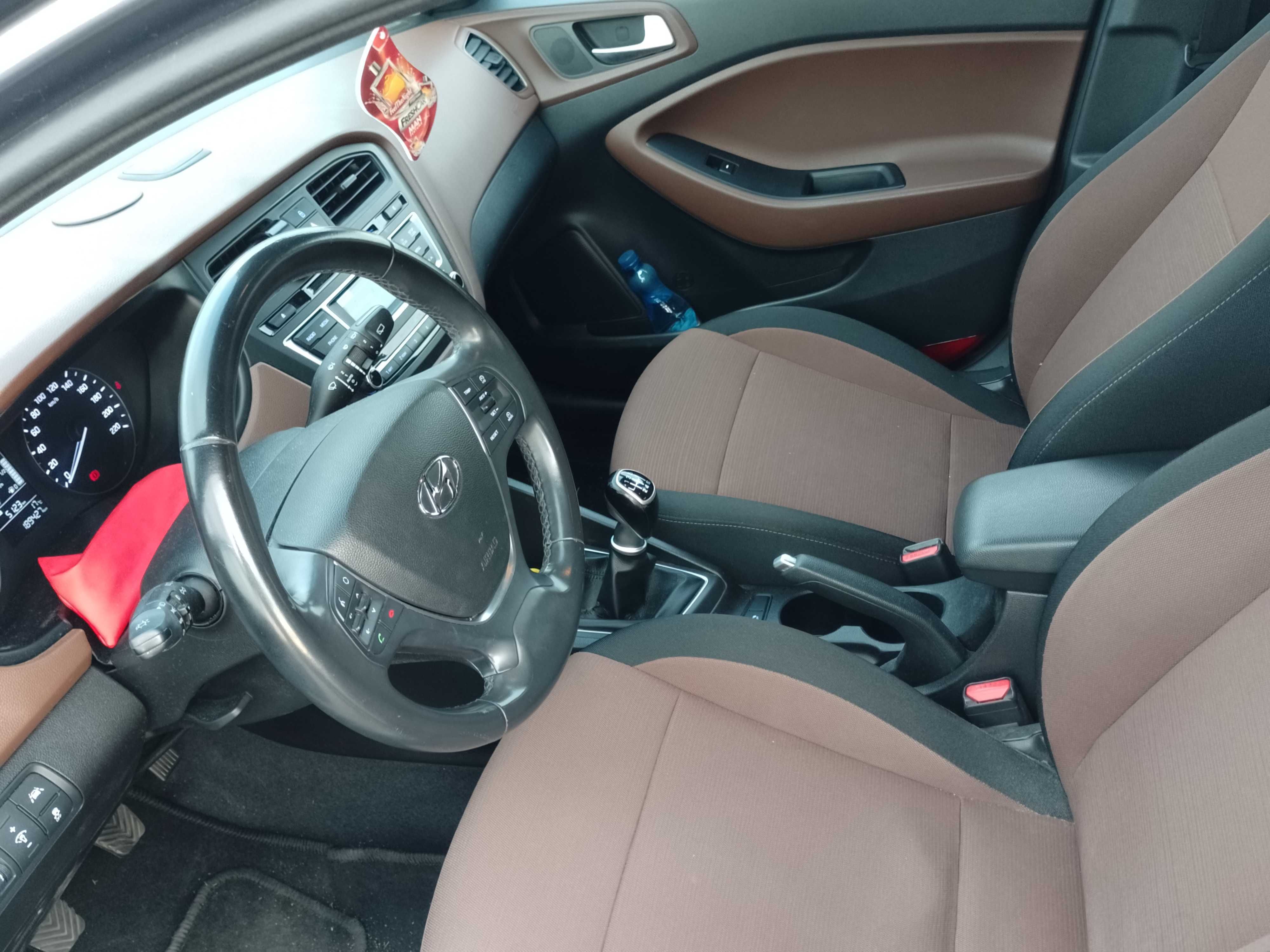 Hyundai i20 bezwypadkowy stan idealny