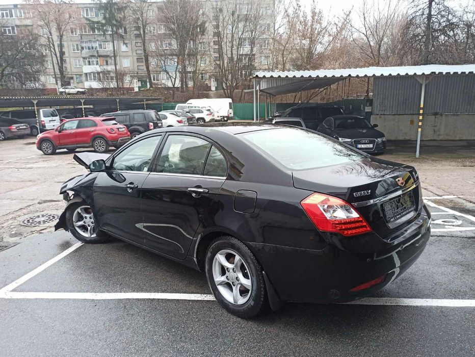 Стекло GEELY EMGRAND  разборка