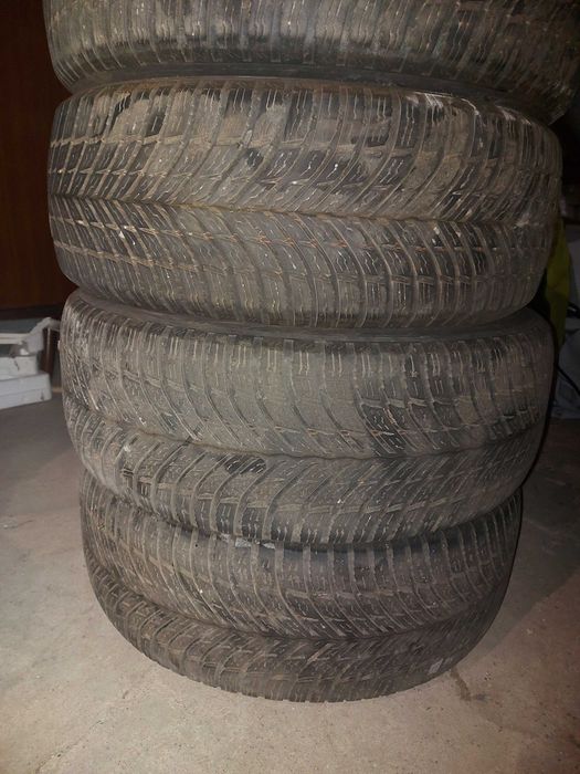 Opony całosezonowe 215/55/R17