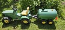 Sprzedam traktor na pedaly John Deere z beczkowozem