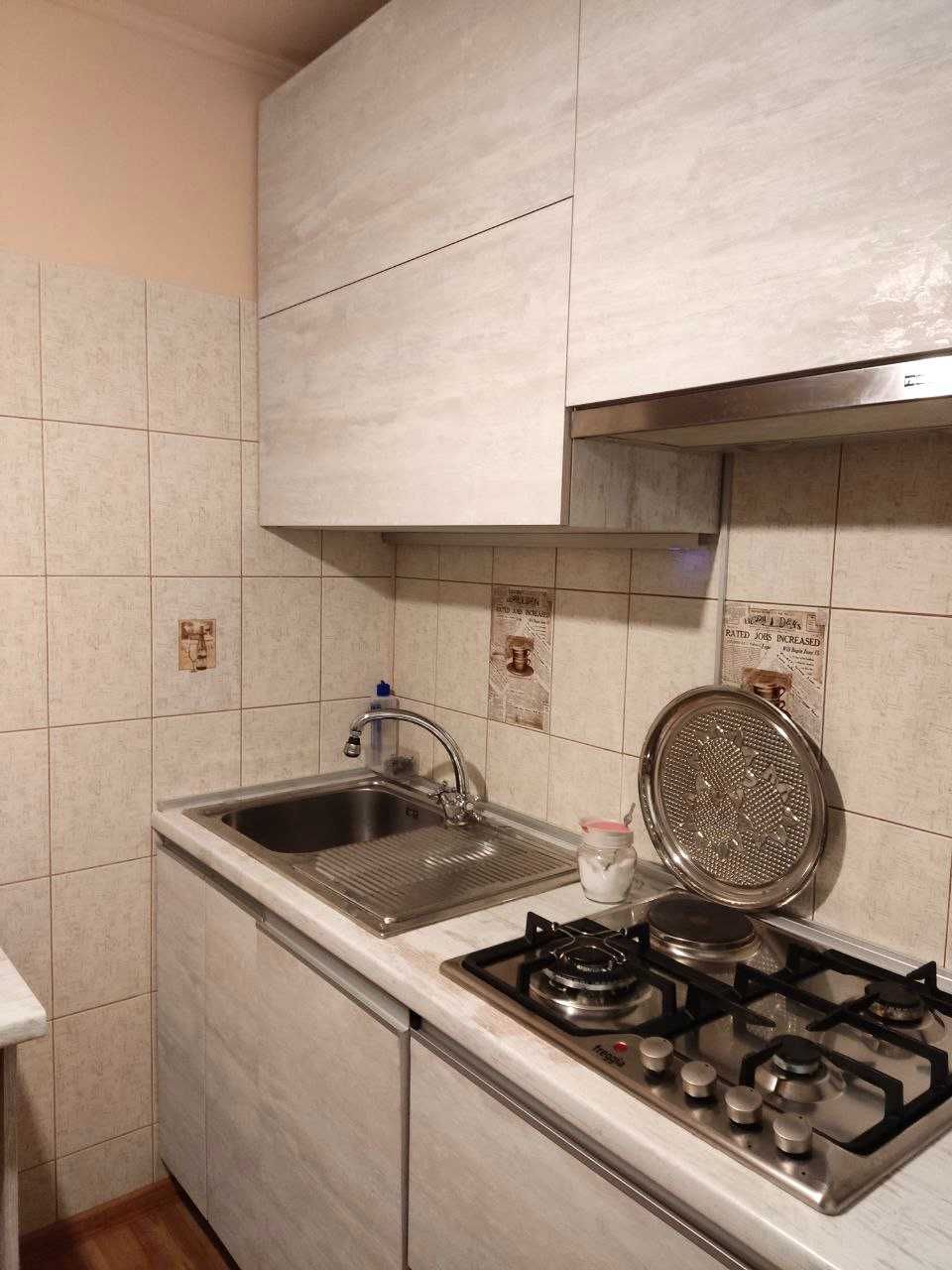 Продам 3х кімнатну квартиру по вулиці Тесленко. (пл. Артема)