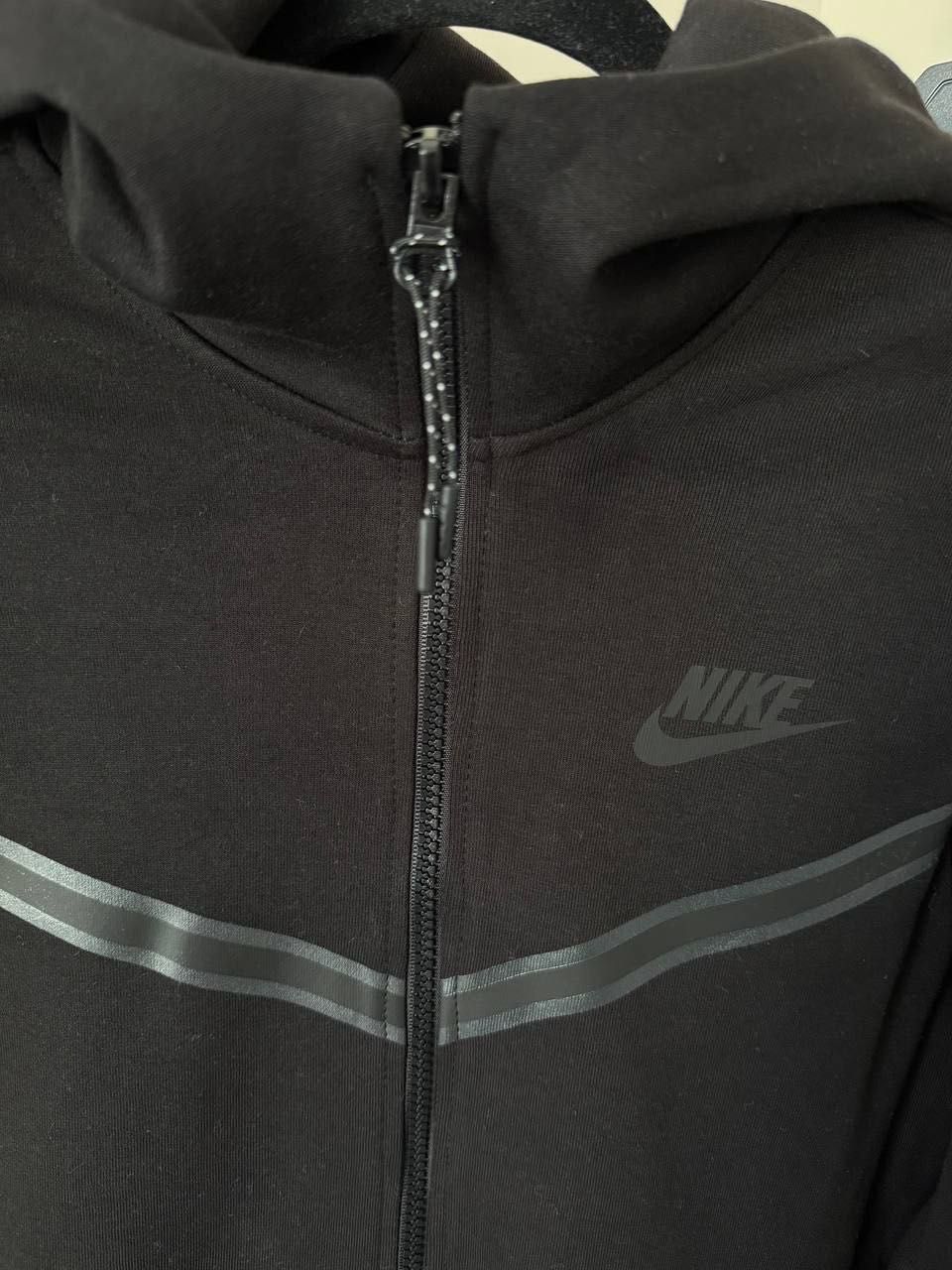Dres Nike Tech Fleece