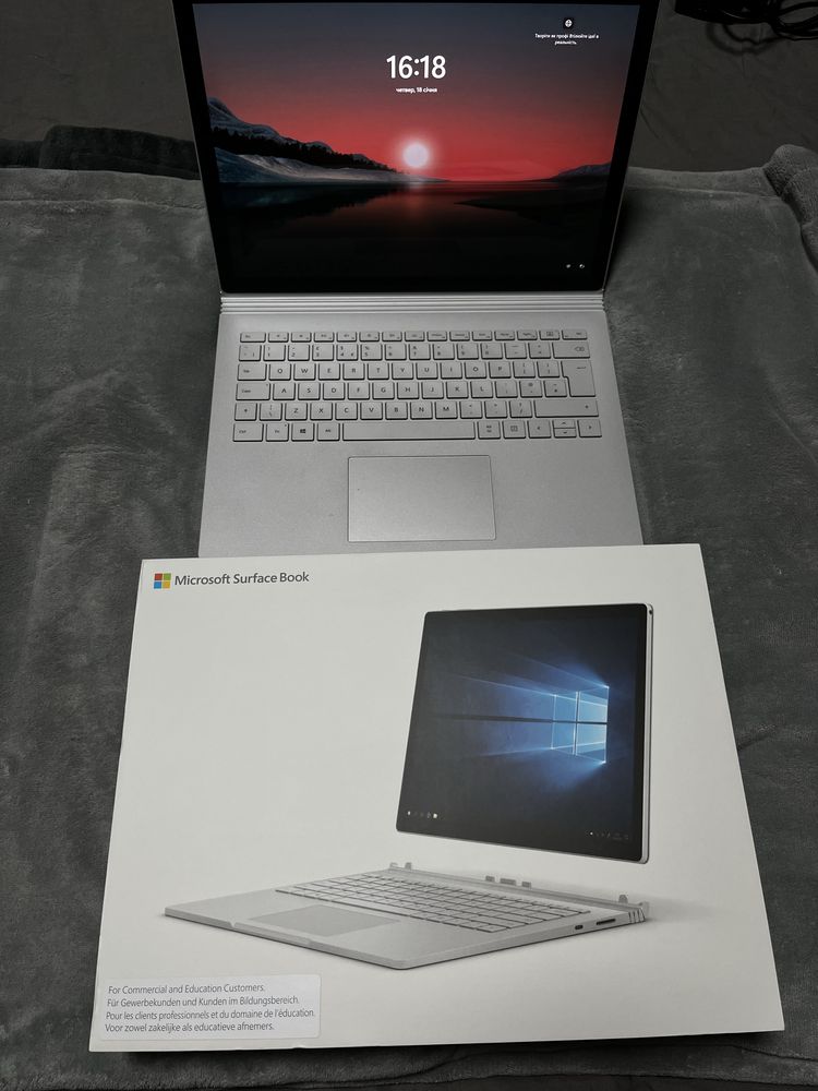 Ноутбук Microsoft Surface Book 2 13’’