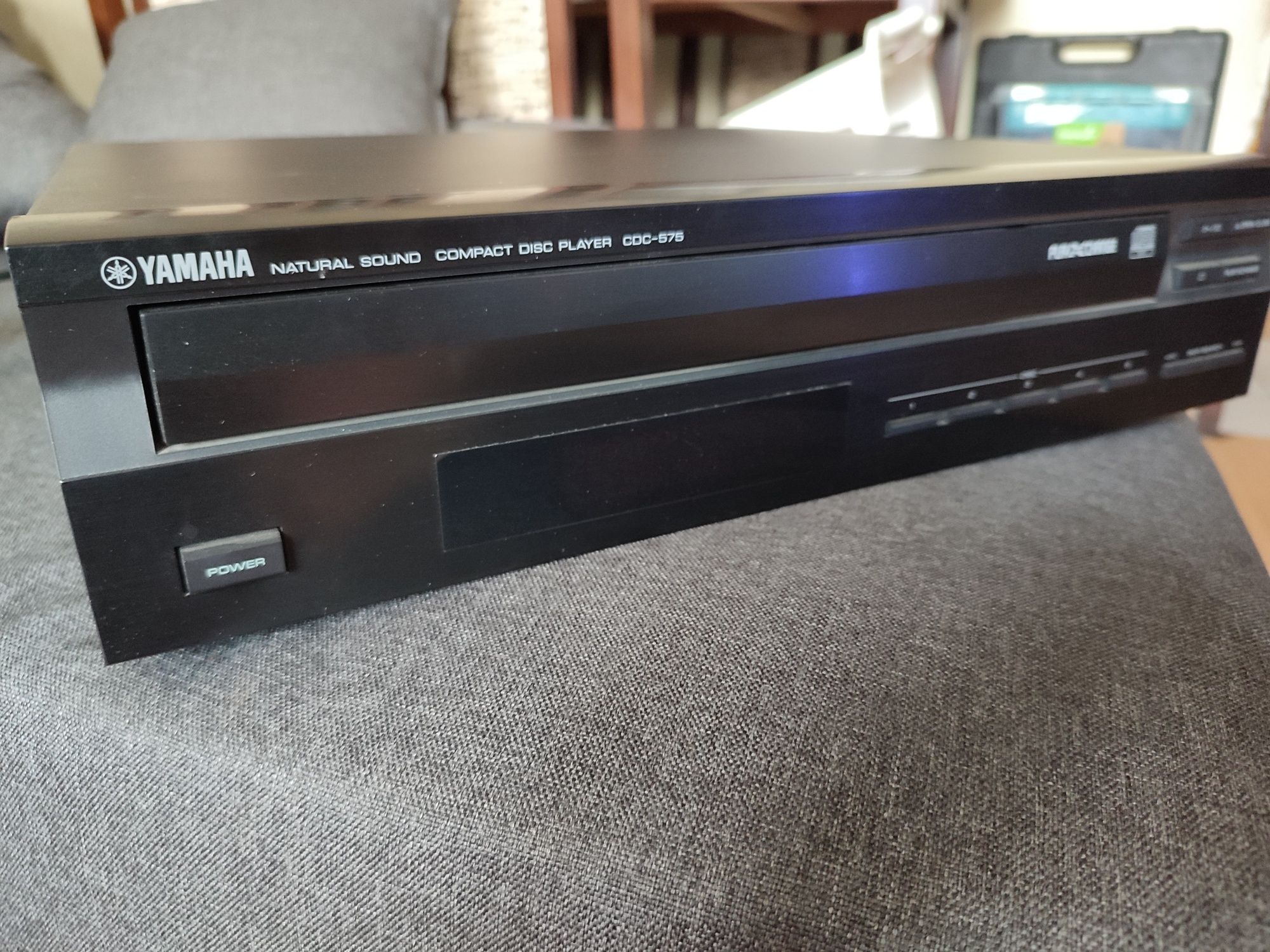 Odtwarzacz Yamaha CDC-575