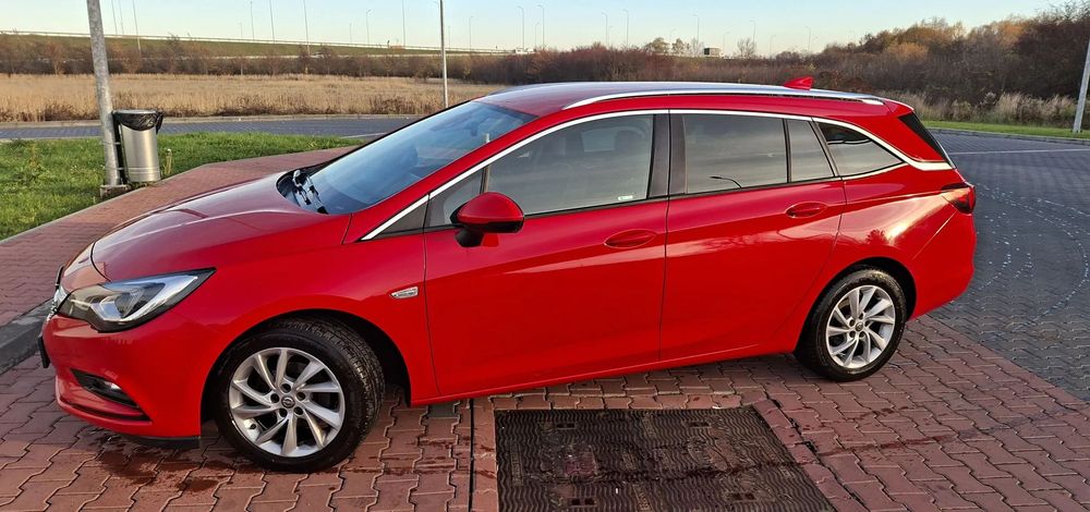 Opel Astra Opel Astra K Innovation, dobry stan techniczny, komplet kół zimowych