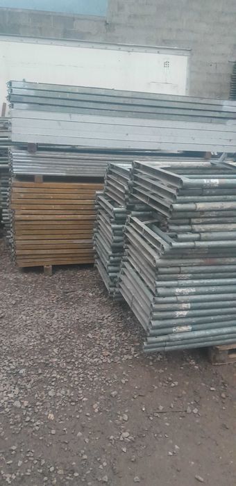 Rusztowanie Elewacyjne BOSTA Zobacz