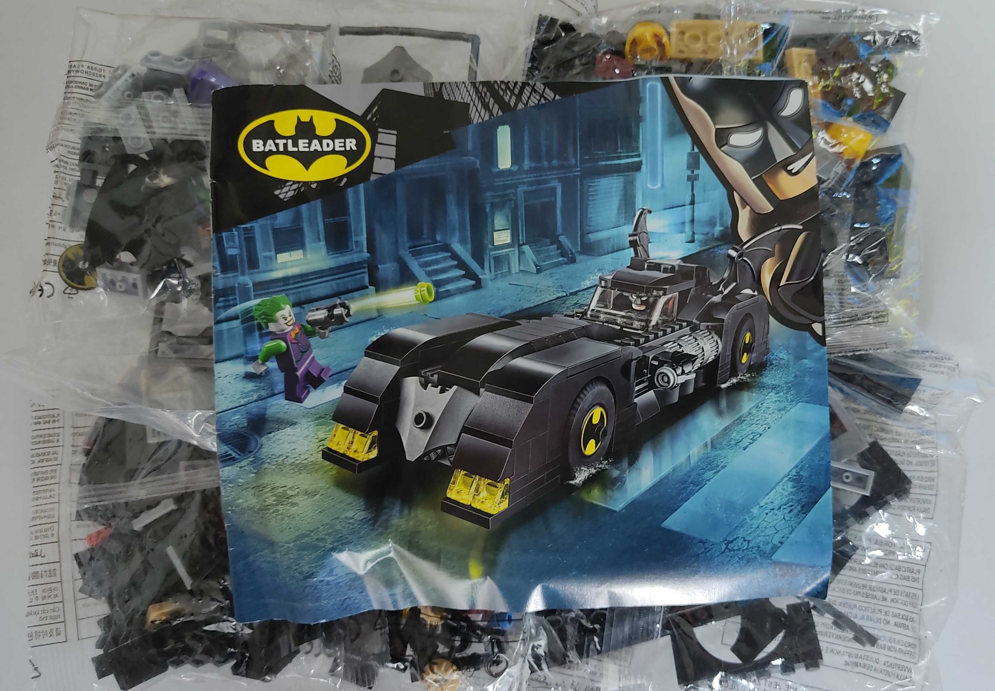 Set / Kit Super Heróis Batman - Batmobile e Joker (compatível Lego)