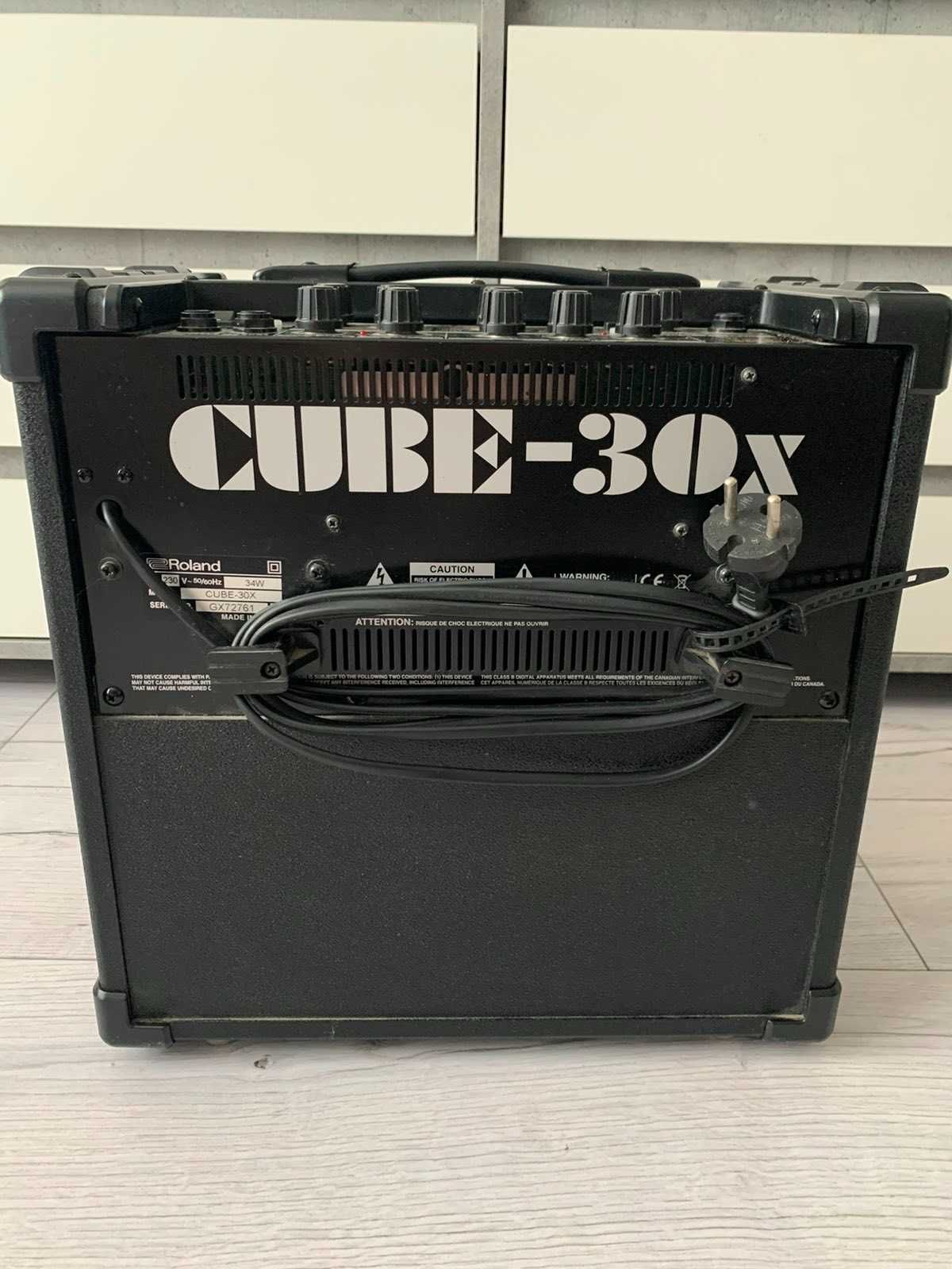 Комбоусилитель Roland CUBE-30X