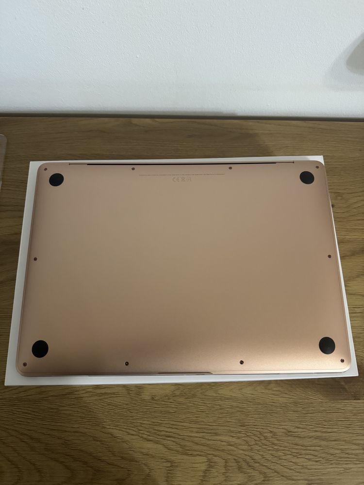 Macbook Air M1 Rosegold A2337 13 cali. Kondycja baterii 99%