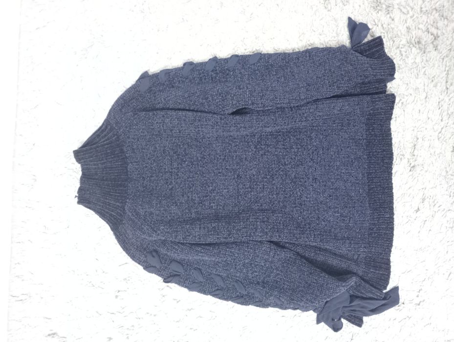 Светр темно синій, жіночий 42 розмір