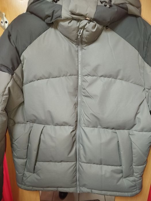 Продам куртку Jack and Jones нова