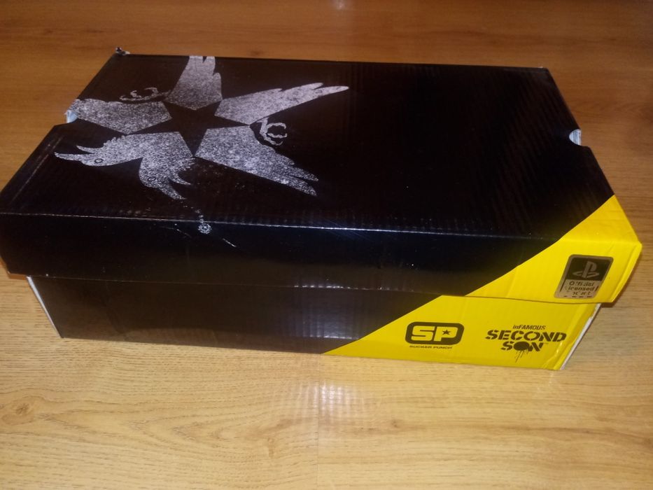 Playstation Infamous Secon Son ps4 Buty Nowe jedyne w Polsce.