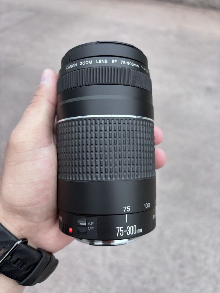 Canon EF 75-300 f/4-5.6 IIi