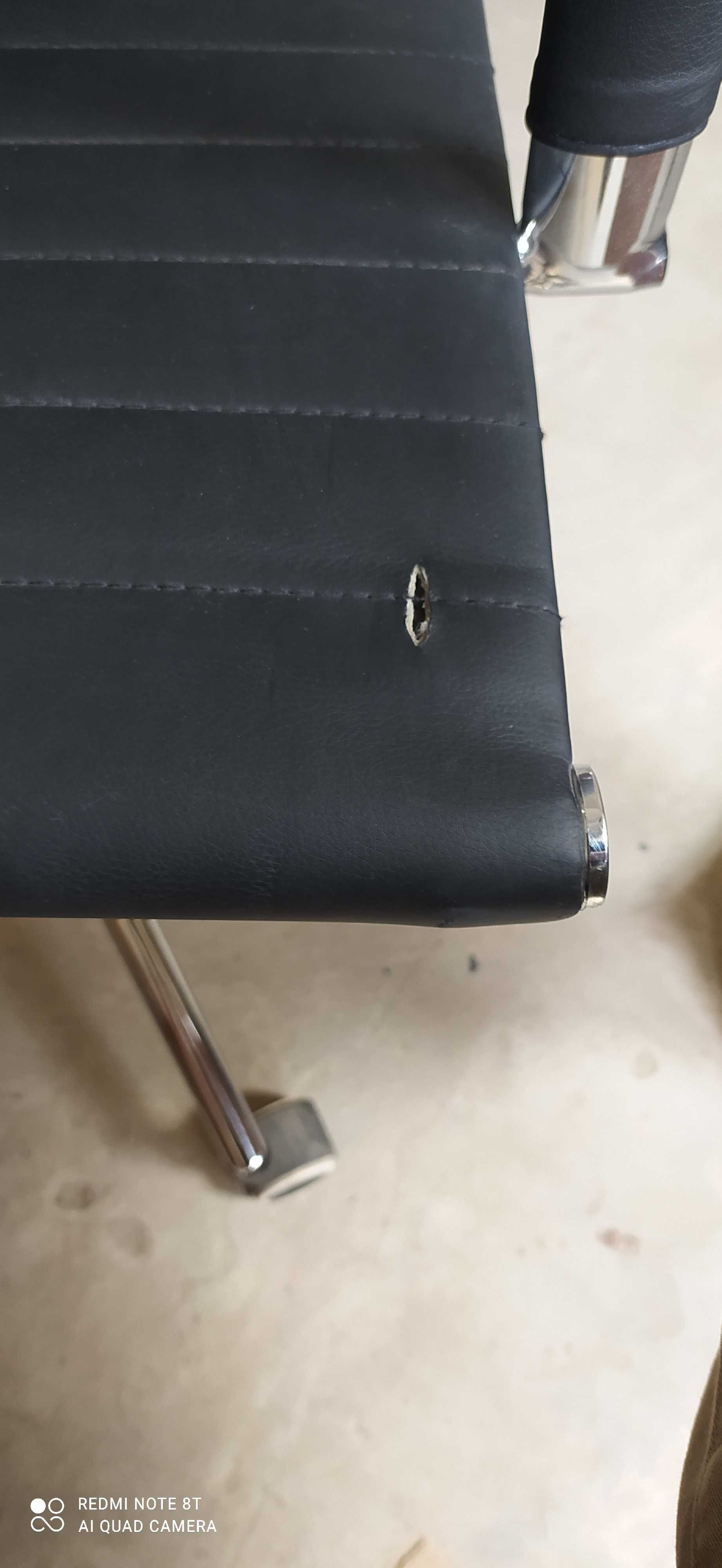 Крісло офісне Special4You Solano artleather black Е0949 з пошкодженями