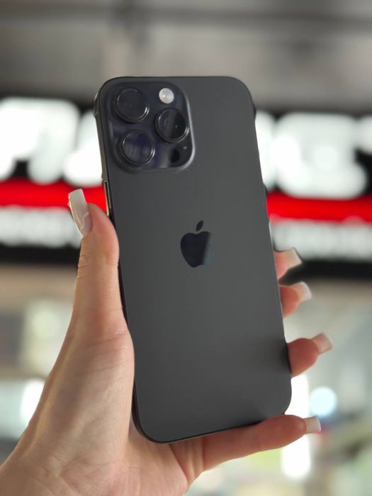 Б/У Apple iPhone 16 Pro Max 256GB. Black Titanium