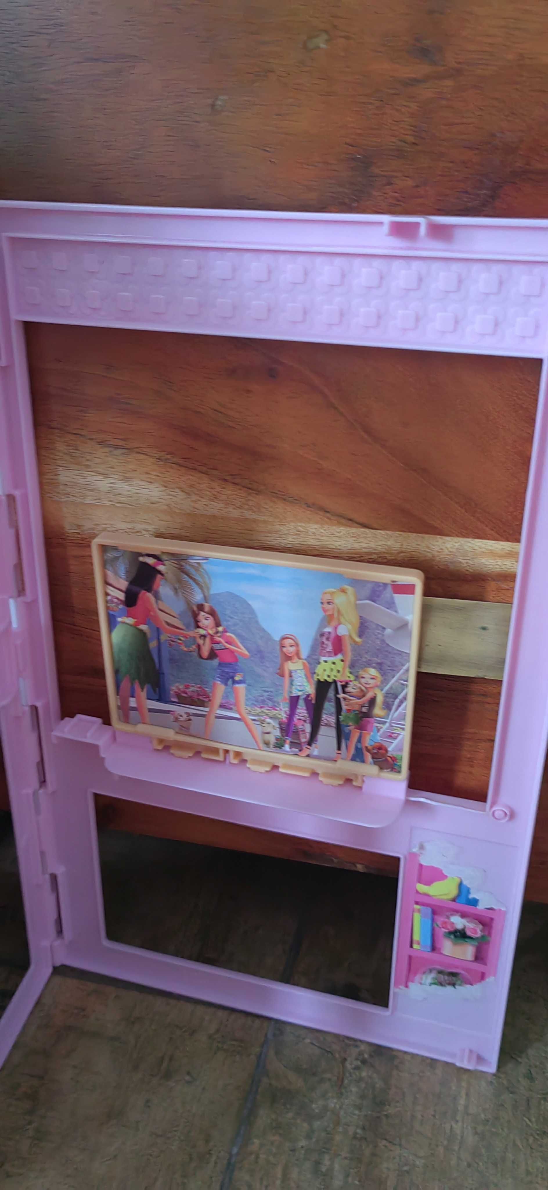 Domek Barbie piętrowy