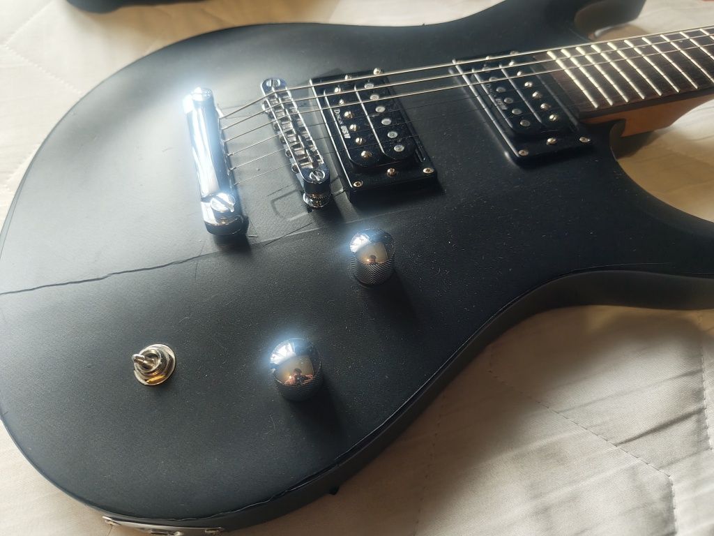 Gitara Washburn plus dodatki