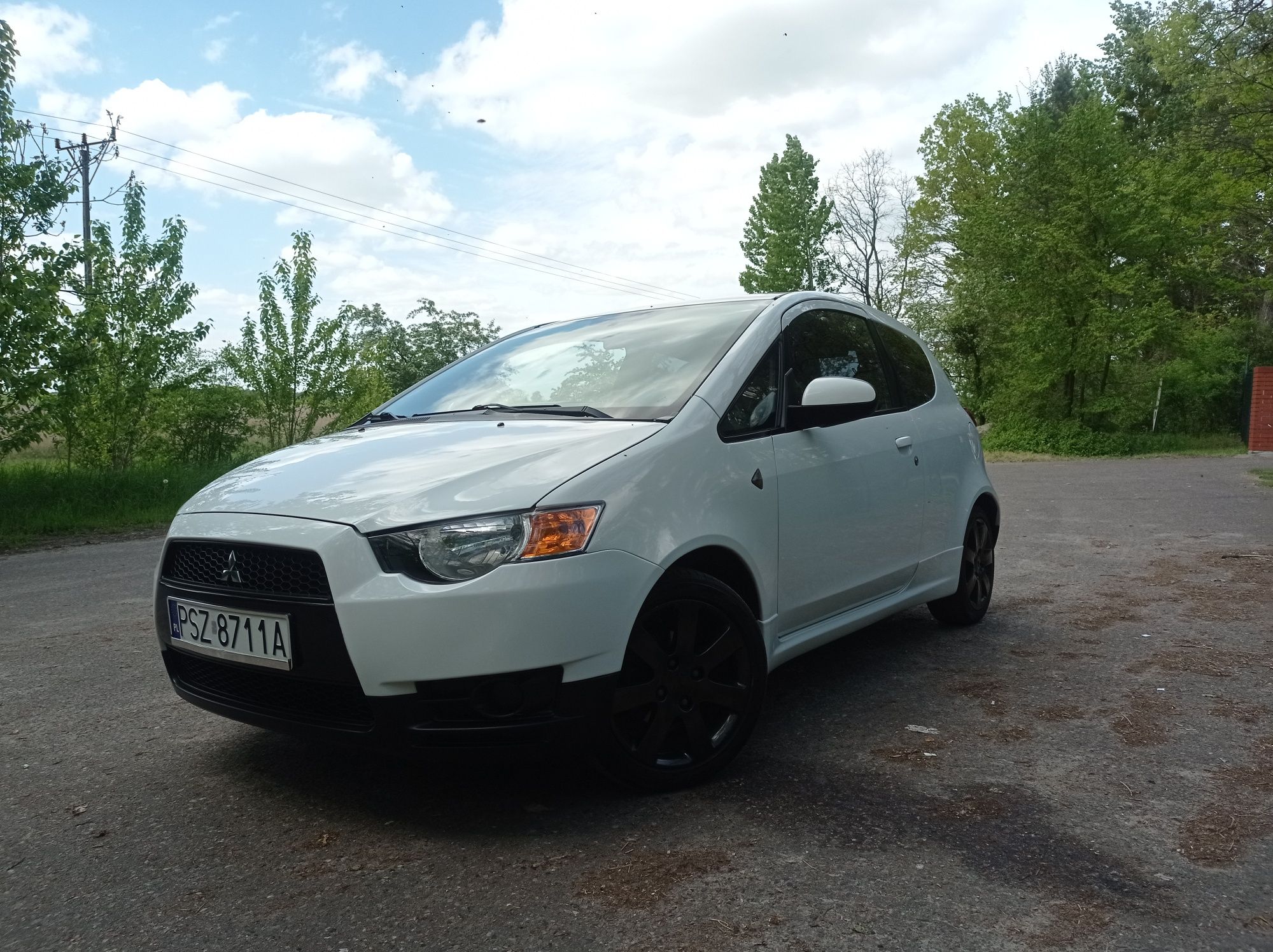 Sprzedam pięknego Mitsubishi Colt-a VI z silnikiem benzynowym 1.3