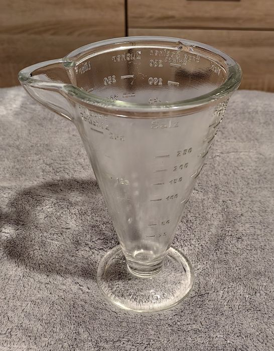 przedwojenna niemiecka szklana miarka kuchenna, dozownik