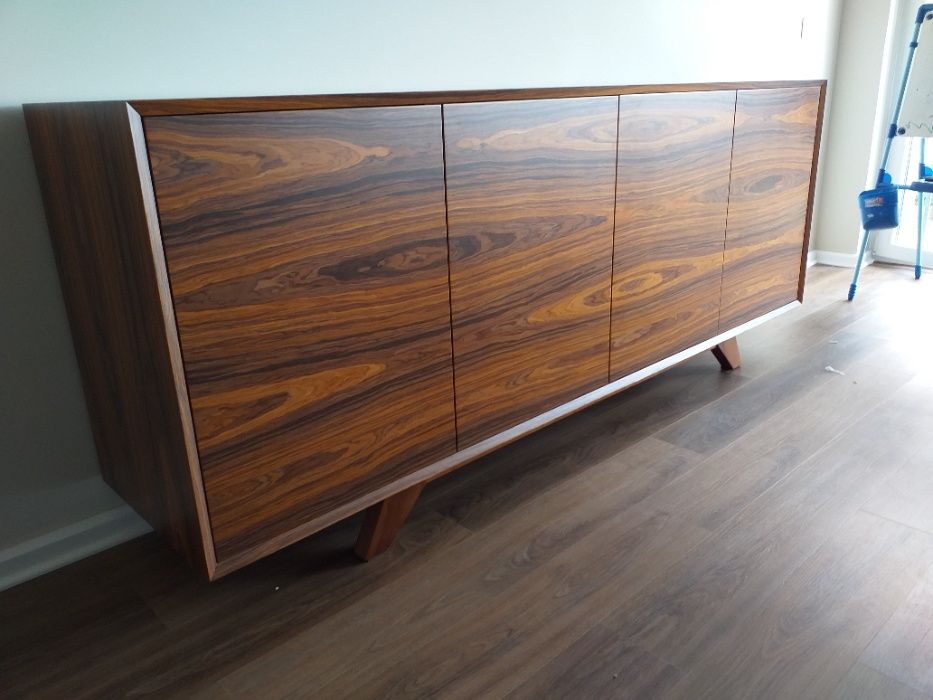 Aparador 4 Portas 1 Gaveta Interior - Pau Ferro