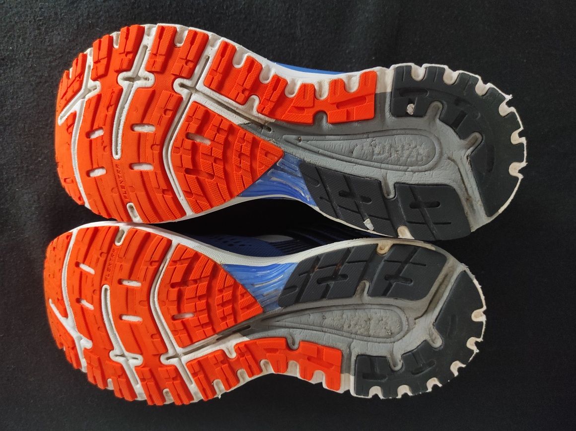 Brooks Adrenaline GTS 18